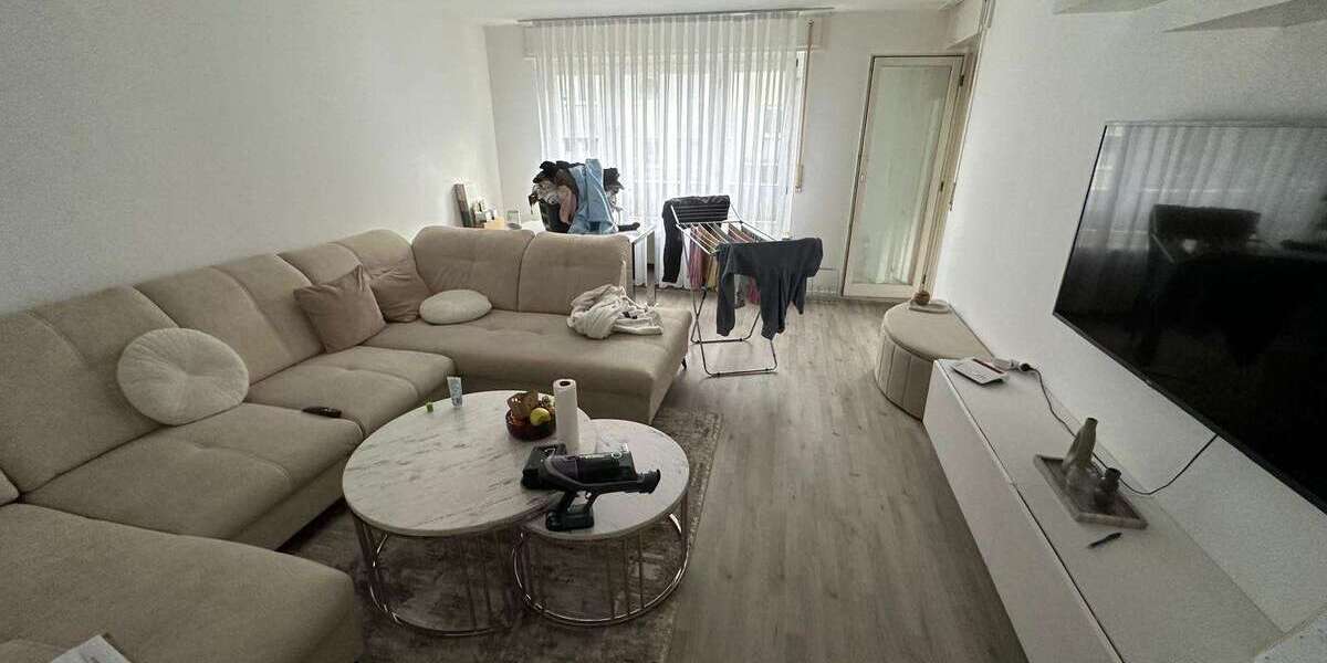Etagenwohnung Wiesbaden Biebrich - 3 Zimmer, 75 m&sup2;, 295.000&euro; | Angebot:27185084
