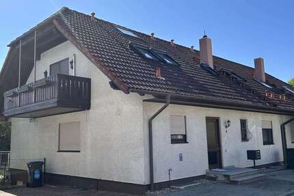 Haus zum Mieten in Liederbach 1.900 € 180 m² 5 zimmer