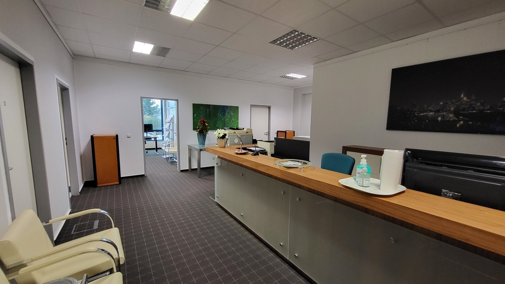 Hofheim Mitte - Moderne Bürofläche mit ca. 172 m² - Gewerbeobjekt Hofheim | Angebot:23768214