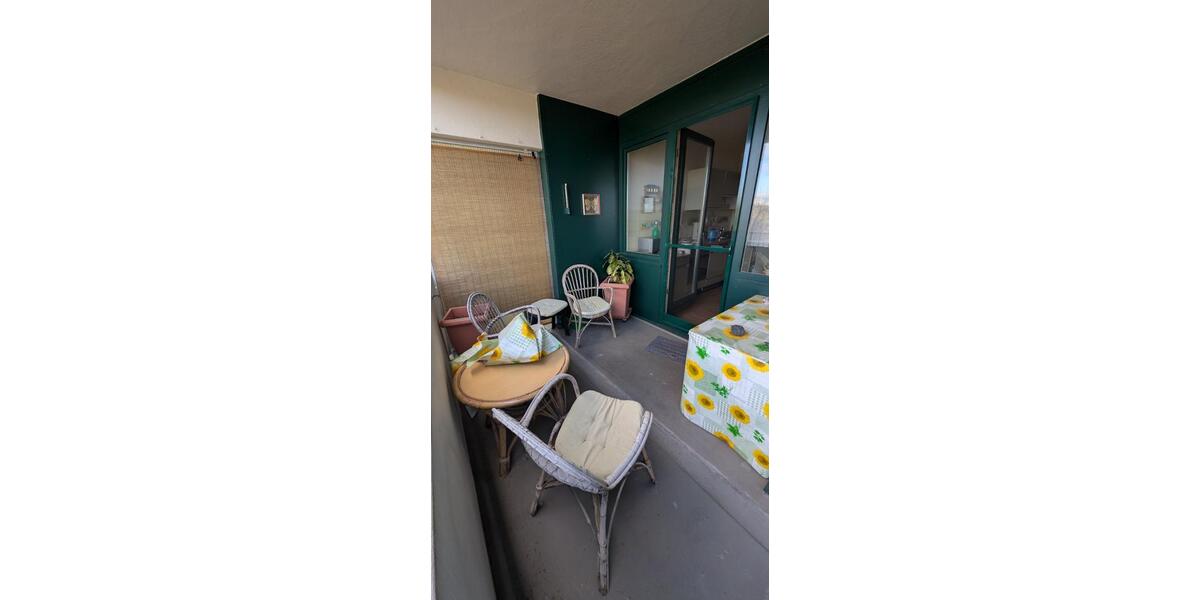 2-Zimmer-Wohnung mit Balkon im 2. Stock in Bischofsheim 2 zimmer