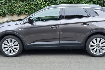 Opel Grandland (X) 33.500 km 22.900 &euro; Wiesbaden 65187