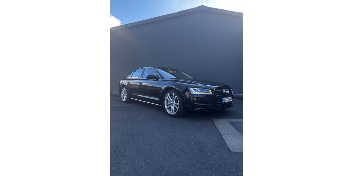 Audi A8 143.000 km 29.900 &euro; Oberursel 61440