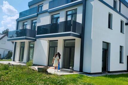 Haus Taunusstein - 6 Zimmer, 195 m&sup2;, 2.350&euro; | Angebot:26444367