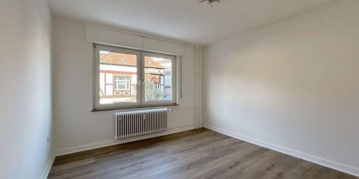Etagenwohnung Hofheim - 3 Zimmer, 70 m&sup2;, 1.350&euro; | Angebot:25355815