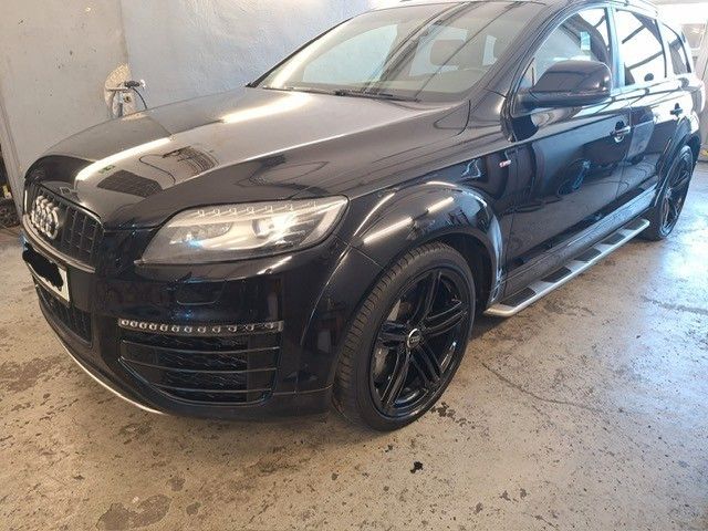 Q7