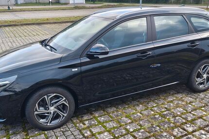 Hyundai i30 49.000 km 15.100 € Bingen 55411