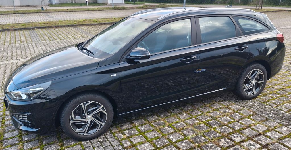 Hyundai i30 49.000 km 15.100 € Bingen 55411