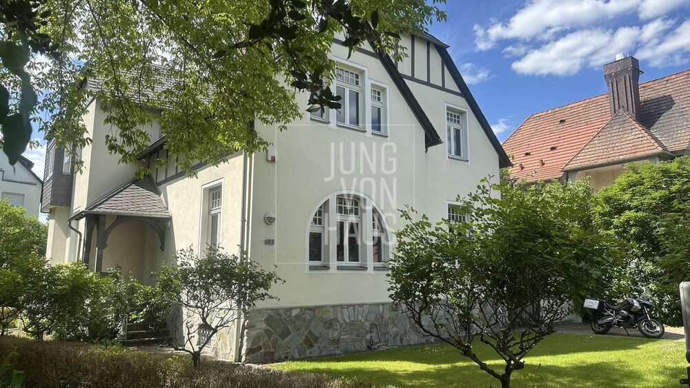 Haus zum Kaufen in Wiesbaden 1.475.000 € 281 m² 7 zimmer