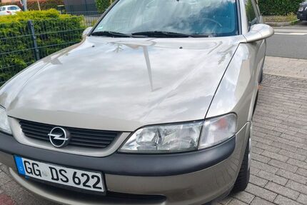 Opel Vectra 83.282 km 2.650 &euro; Rüsselsheim 65428