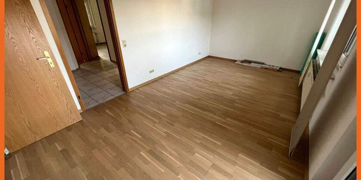 4-ZKB, Balkon, TL-Bad Wanne+Du, Gäste-WC, Keller, Garage möglich 4 zimmer