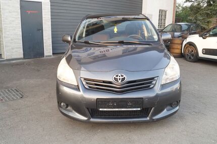Toyota Verso 333.000 km 2.990 &euro; Ingelheim 55218