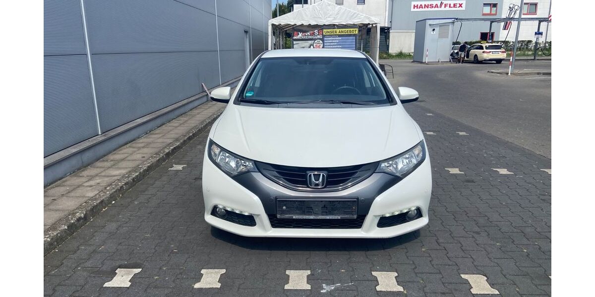 Honda Civic 182.000 km 5.999 € Wiesbaden 65201