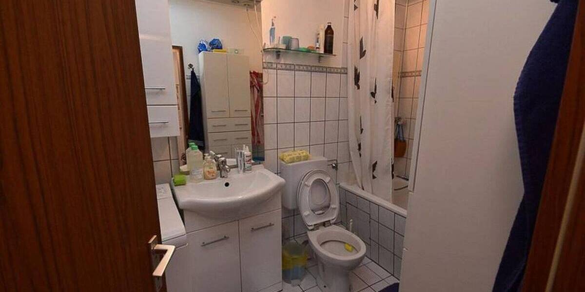 Etagenwohnung Hochheim - 2 Zimmer, 67 m&sup2;, 1.090&euro; | Angebot:26886364