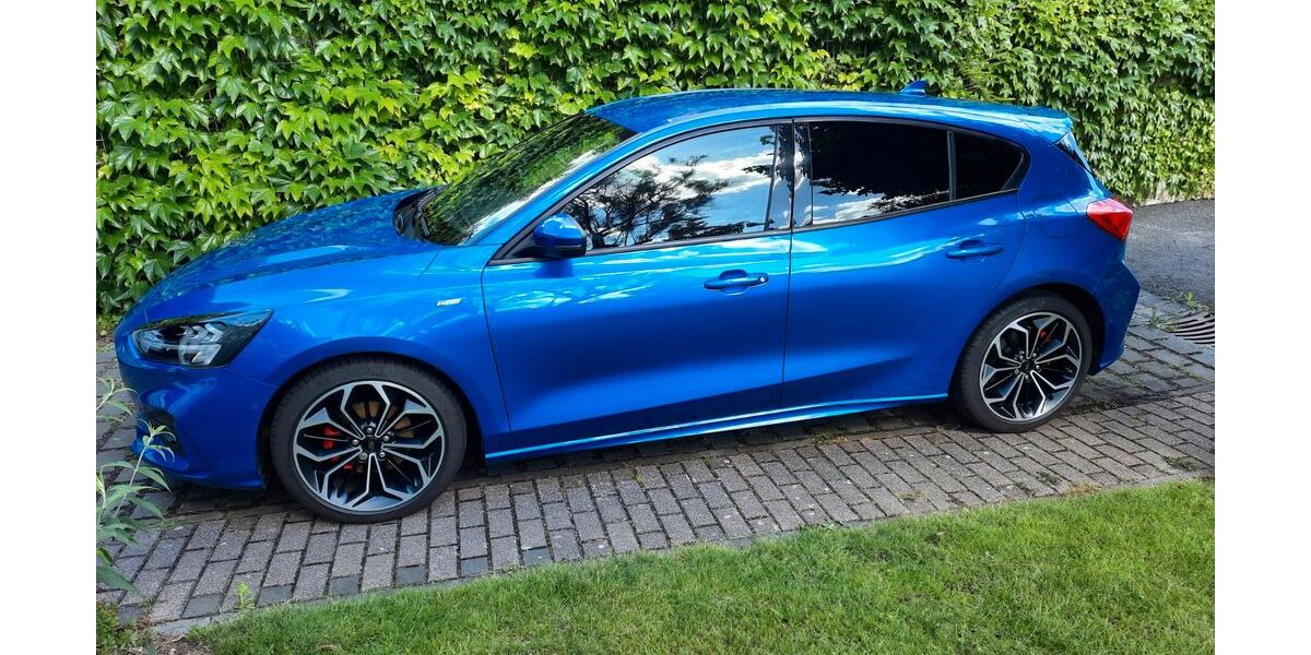 Ford Focus 64.000 km 15.790 € Mainz 55120