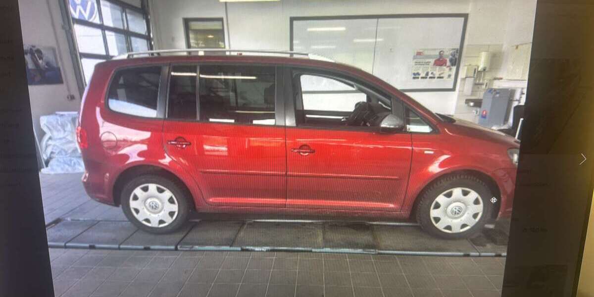 VW Touran 304.000 km 5.699 &euro; Mainz 55120