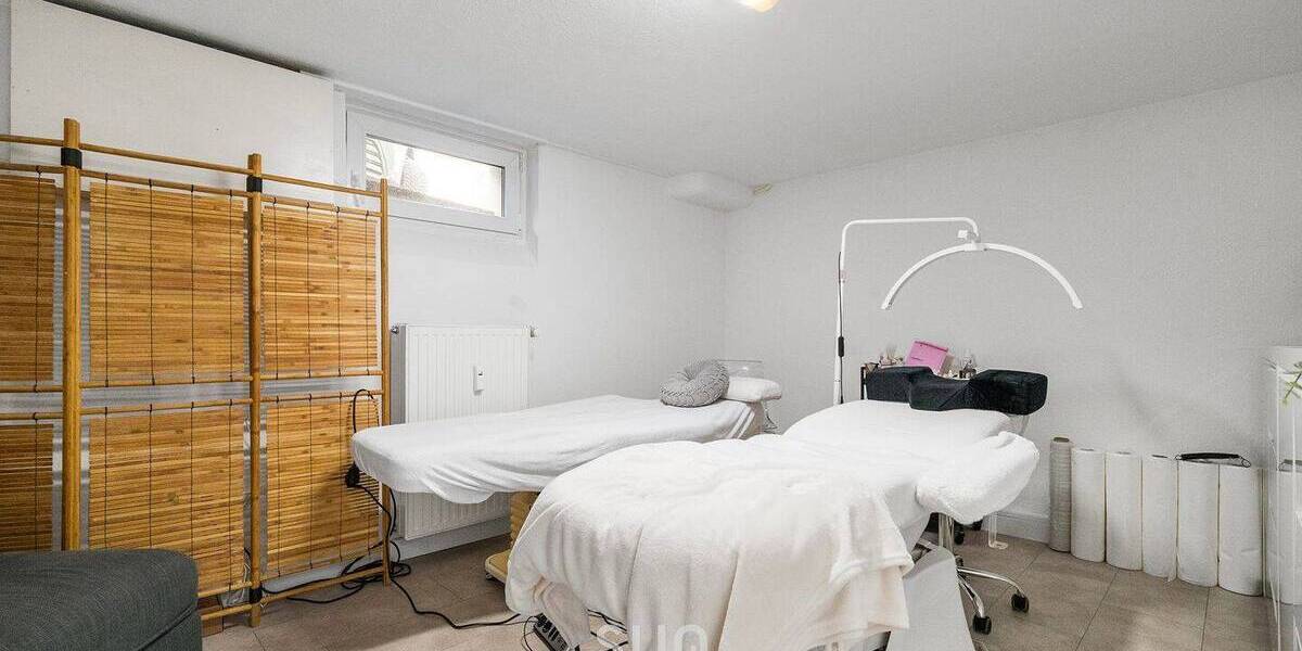 Mehrfamilienhaus, Wohnhaus Wiesbaden Südost - 9 Zimmer, 237 m&sup2;, 1.599.000&euro; | Angebot:26731619