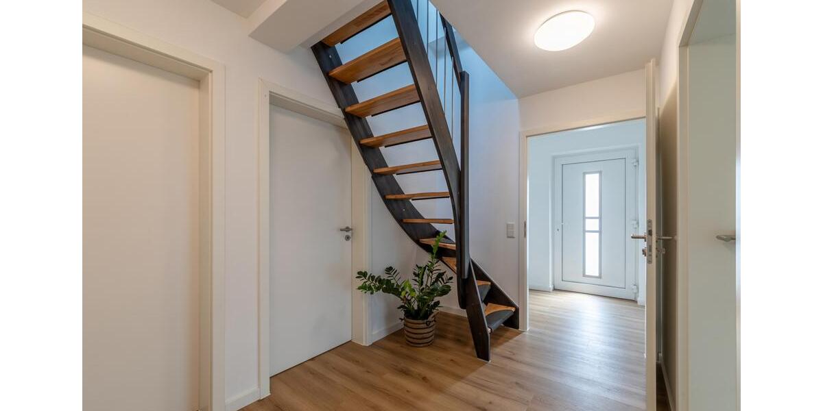 Maisonettenwohnung Mainz Laubenheim - 4 Zimmer, 131 m&sup2;, 2.950&euro; | Angebot:25053132