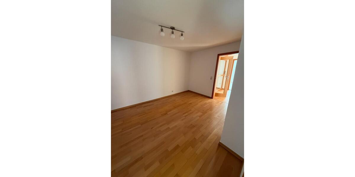 Einfamilienhaus Ingelheim am Rhein - 5 Zimmer, 142 m&sup2;, 1.800&euro; | Angebot:26356087