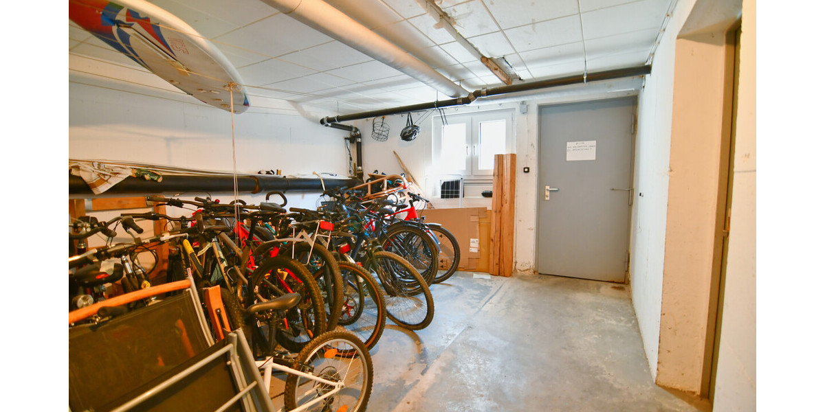 Top gelegene 4 Zi Whg mit Lift, Verkauf im Angebotsverfahren - Openhouse am 12.06.2026 von 16:00 h bis 17:30 h - Etagenwohnung Bad Soden am Taunus | Angebot:26704927