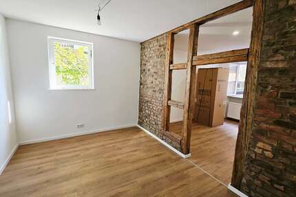 Haus Mainz Laubenheim - 4 Zimmer, 105 m&sup2;, 1.800&euro; | Angebot:26855465