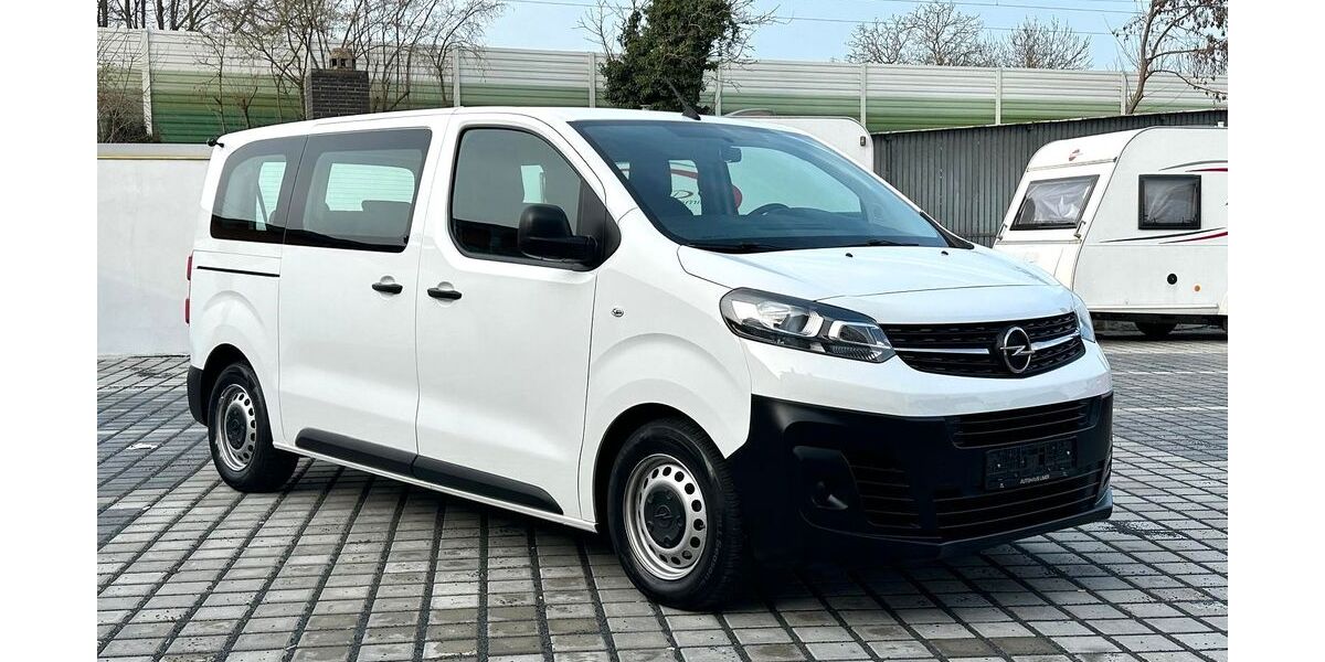 Opel Vivaro 71.000 km 21.690 &euro; Rüsselsheim 65428