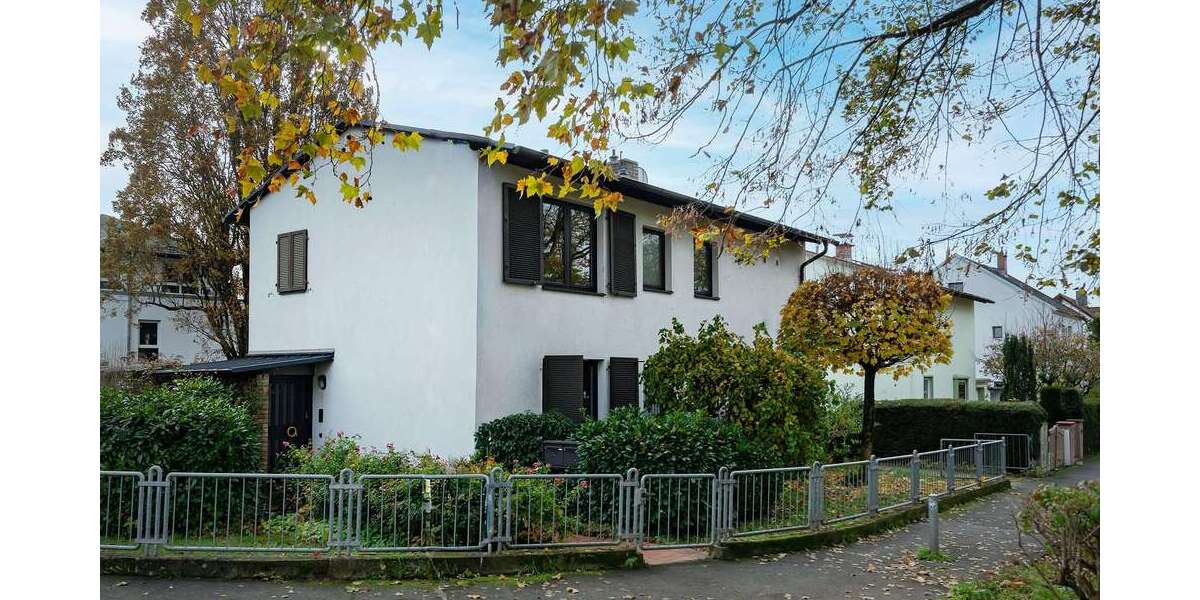 Haus zum Kaufen in Wiesbaden 770.000 € 153.84 m² 6 zimmer