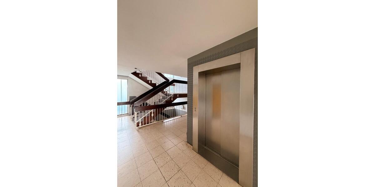 Etagenwohnung Ingelheim am Rhein - 4 Zimmer, 100 m&sup2;, 320.000&euro; | Angebot:26556486