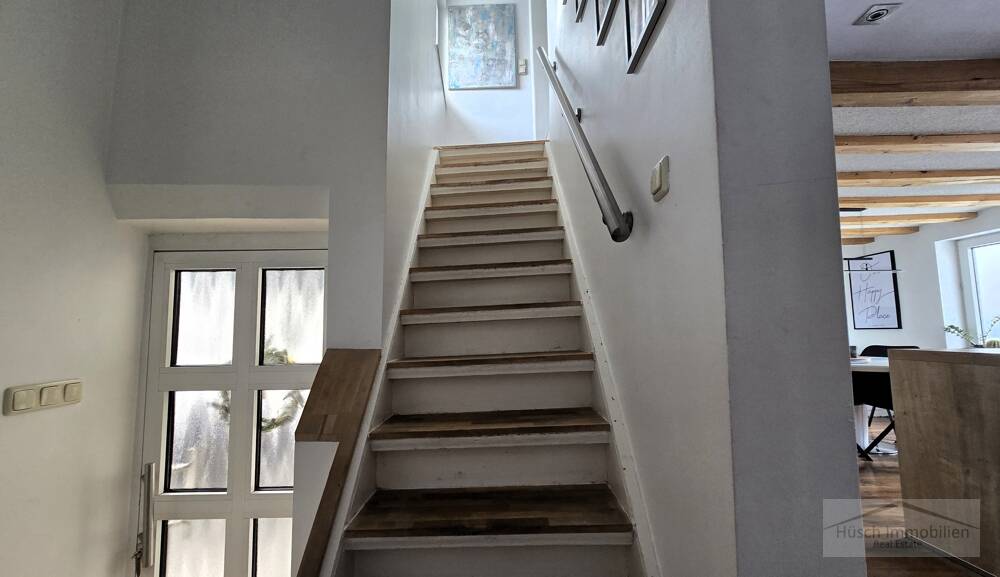 Einfamilienhaus Taunusstein / Neuhof Neuhof - 8 Zimmer, 224 m&sup2;, 749.000&euro; | Angebot:26218735
