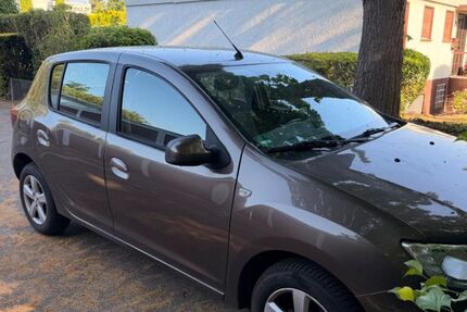 Dacia Sandero 87.000 km 7.699 &euro; Mainz 55127