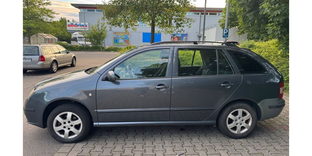 Skoda Fabia 232.000 km 1.300 &euro; Wiesbaden 65201