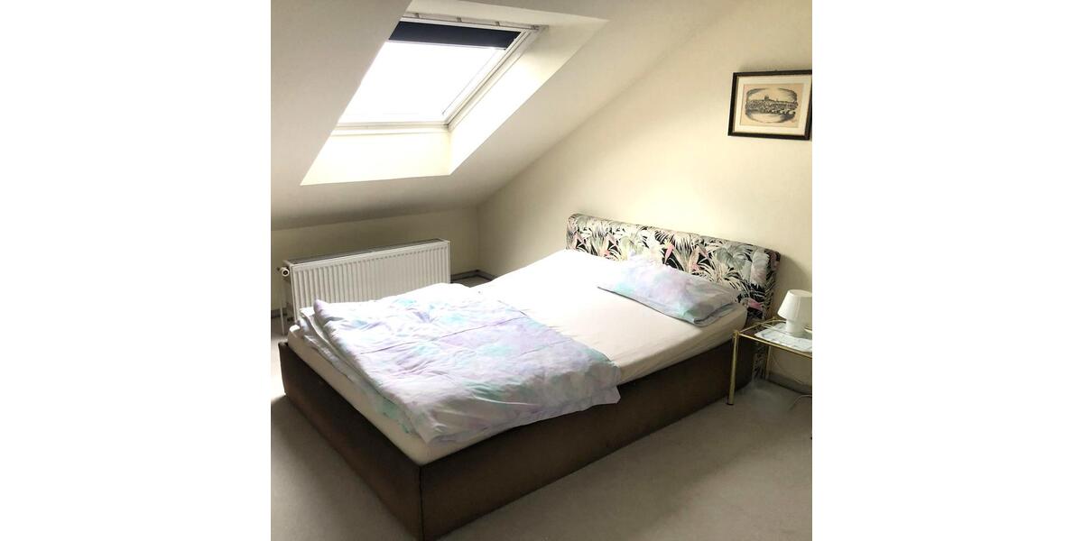 Dachgeschoßwohnung Eschborn - 2 Zimmer, 57 m&sup2;, 900&euro; | Angebot:25839091