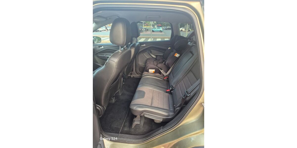 Ford Kuga 171.000 km 6.300 &euro; Bad Soden am taunus 65812