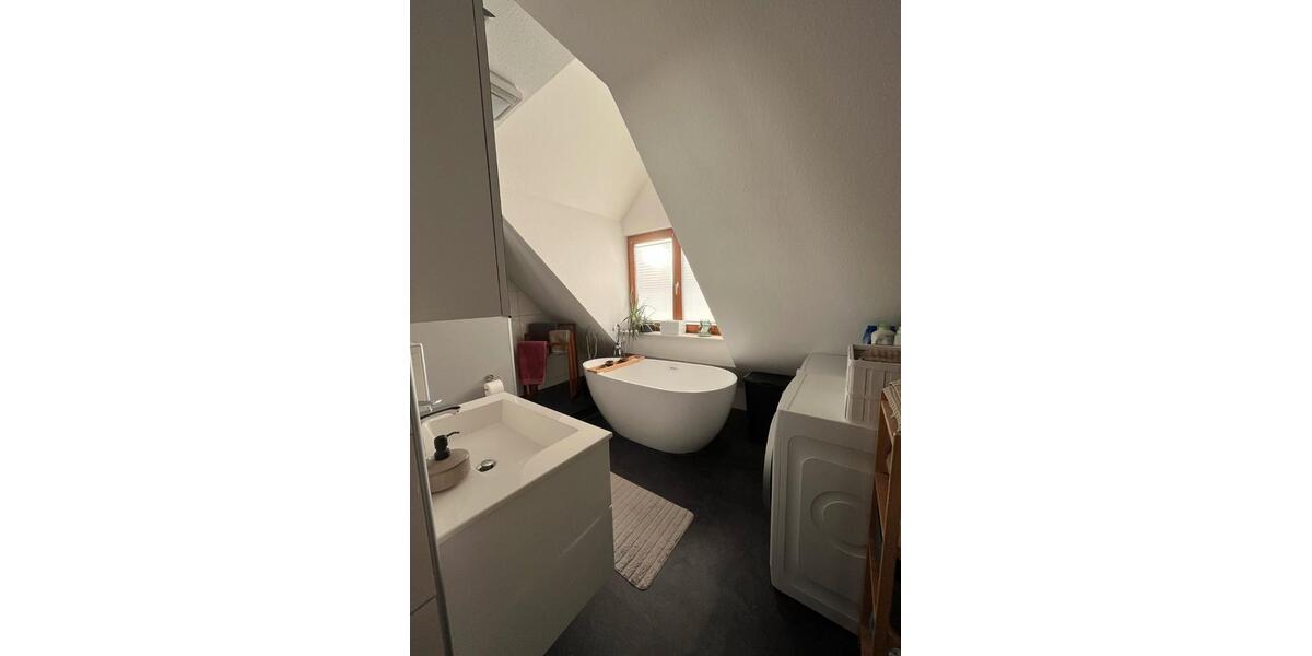 Dachgeschoßwohnung Ingelheim am Rhein - 3 Zimmer, 78 m&sup2;, 295.000&euro; | Angebot:27409044