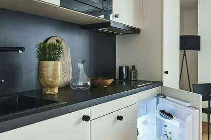 Wohnen auf Zeit in Frankfurt am Main 1.699 € 2 zimmer