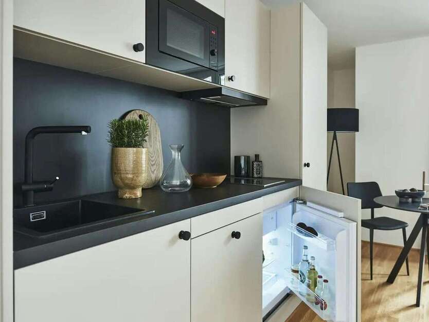 Wohnen auf Zeit in Frankfurt am Main 1.699 € 2 zimmer