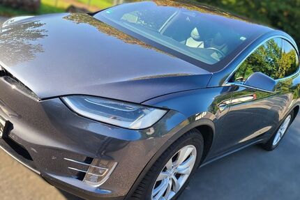 Tesla Model X 136.700 km 32.900 &euro; Kronberg 61476