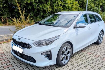 Kia ceed Sportswagon 121.000 km 15.400 &euro; Hohenstein 65329