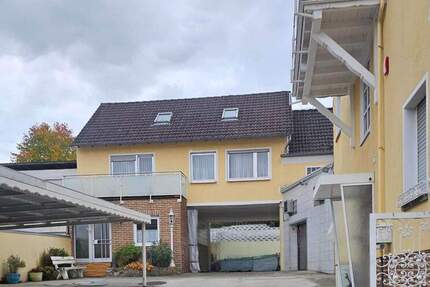 Wohn- und Geschäftshaus mit Nebengebäude zum Wohnen für 2 Familien zimmer