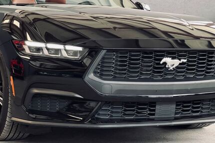 Ford Mustang 21.400 km 40.990 € Glashütten 61479