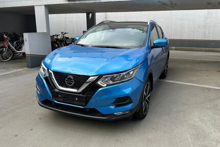 Nissan Qashqai 54.000 km 12.999 &euro; Wiesbaden 65203