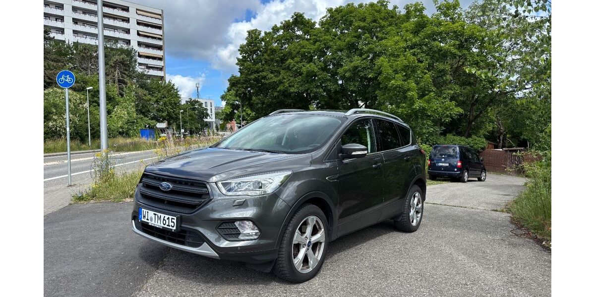 Ford Kuga 81.126 km 15.700 &euro; Wiesbaden 65199