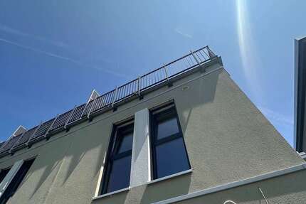 Haus zum Mieten in Wiesbaden 2.430 € 132 m²
