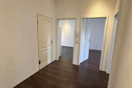 Wohnung zum Mieten in Frankfurt am Main 1.130 € 82 m²
