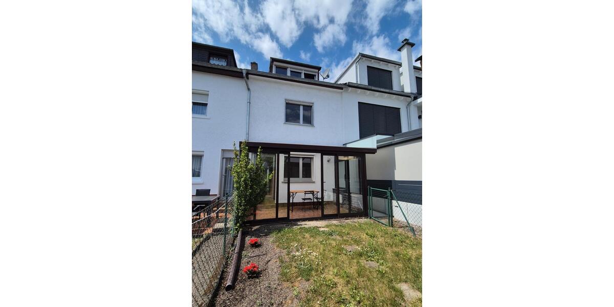 Reihenhaus Frankfurt am Main Gallus - 4 Zimmer, 100 m&sup2;, 1.799&euro; | Angebot:26554825