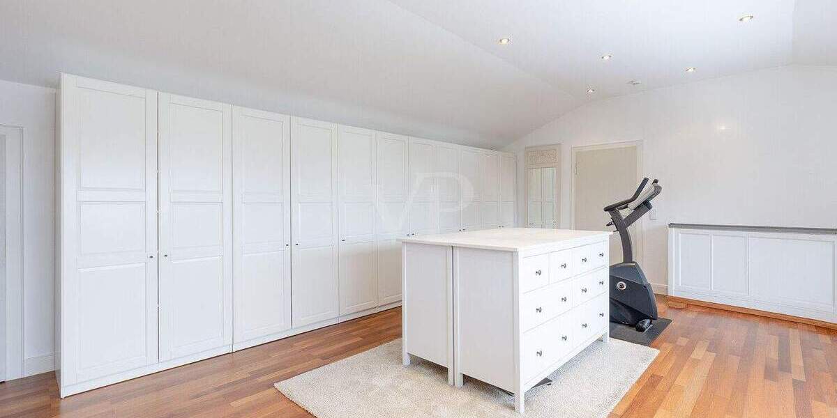 Einfamilienhaus Bad Soden am Taunus Neuenhain - 5 Zimmer, 272 m&sup2;, 1.249.000&euro; | Angebot:25879591