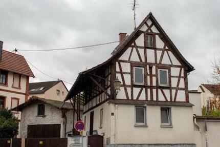 Fachwerkhaus mit Ausbau für drei weitere WE (Baugenehmigung) 4 zimmer