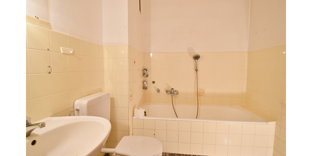 Angebotsverfahren beendet - Wohnung ist reserviert!!! 4 zimmer