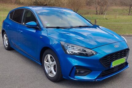 Ford Focus 133.000 km 11.700 &euro; Wiesbaden 65185