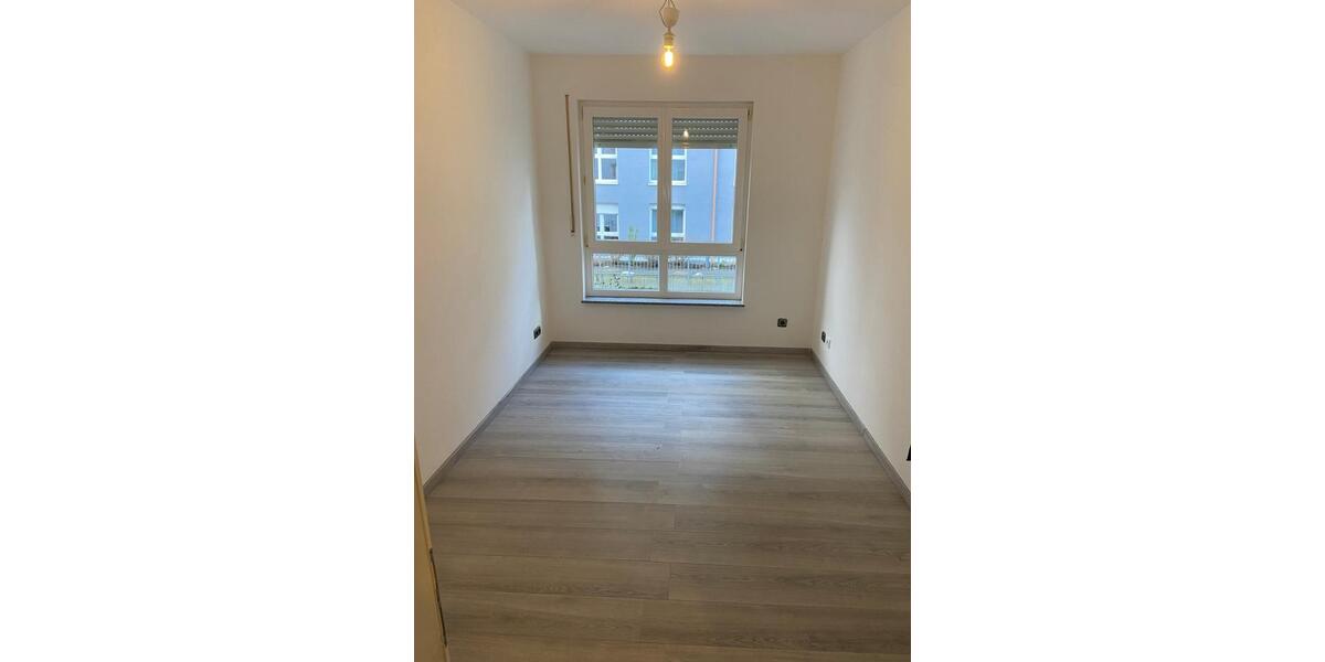 Etagenwohnung Wiesbaden Nordost - 3 Zimmer, 86 m&sup2;, 1.500&euro; | Angebot:25907780