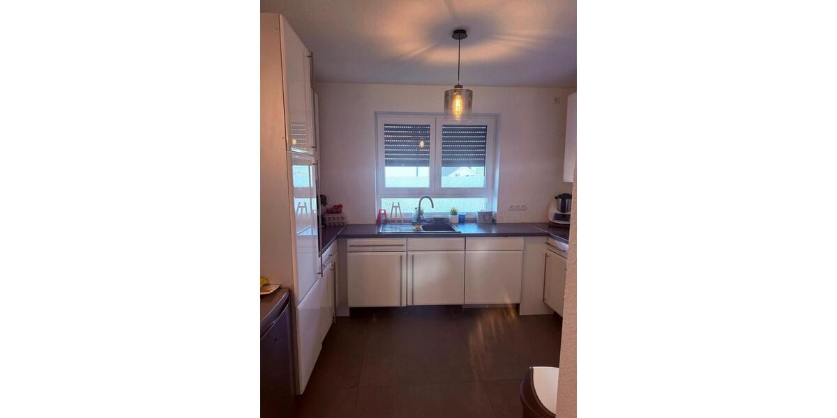 Reihenhaus Wörrstadt - 5 Zimmer, 140 m&sup2;, 1.750&euro; | Angebot:26527953